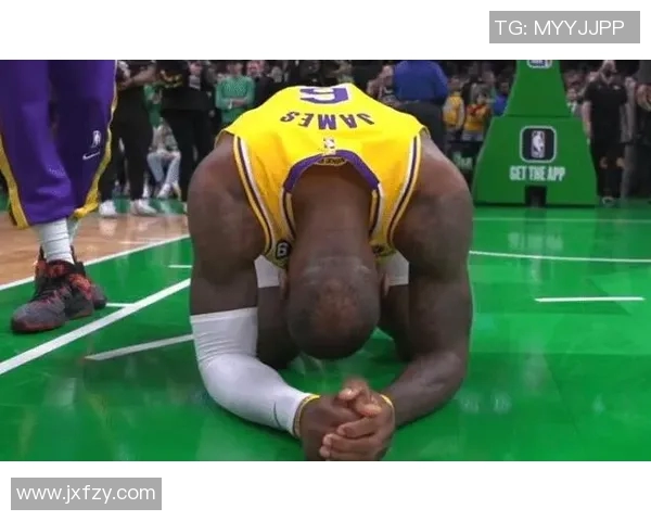 湖人对热火总决赛争议漏判引发热议球迷怒斥裁判判罚不公