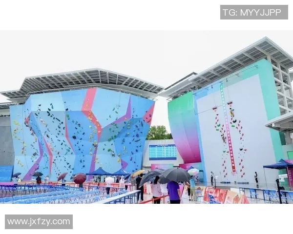 广州攀岩队的力量揭秘：挑战极限的勇者之路与团队精神