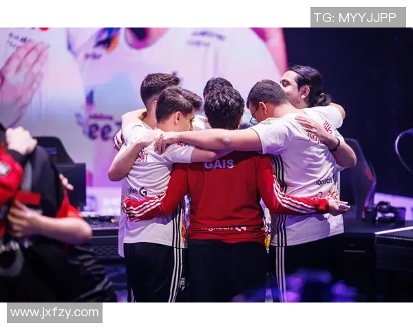 CSGO战术深度解析：FPX团队如何运用策略赢得比赛